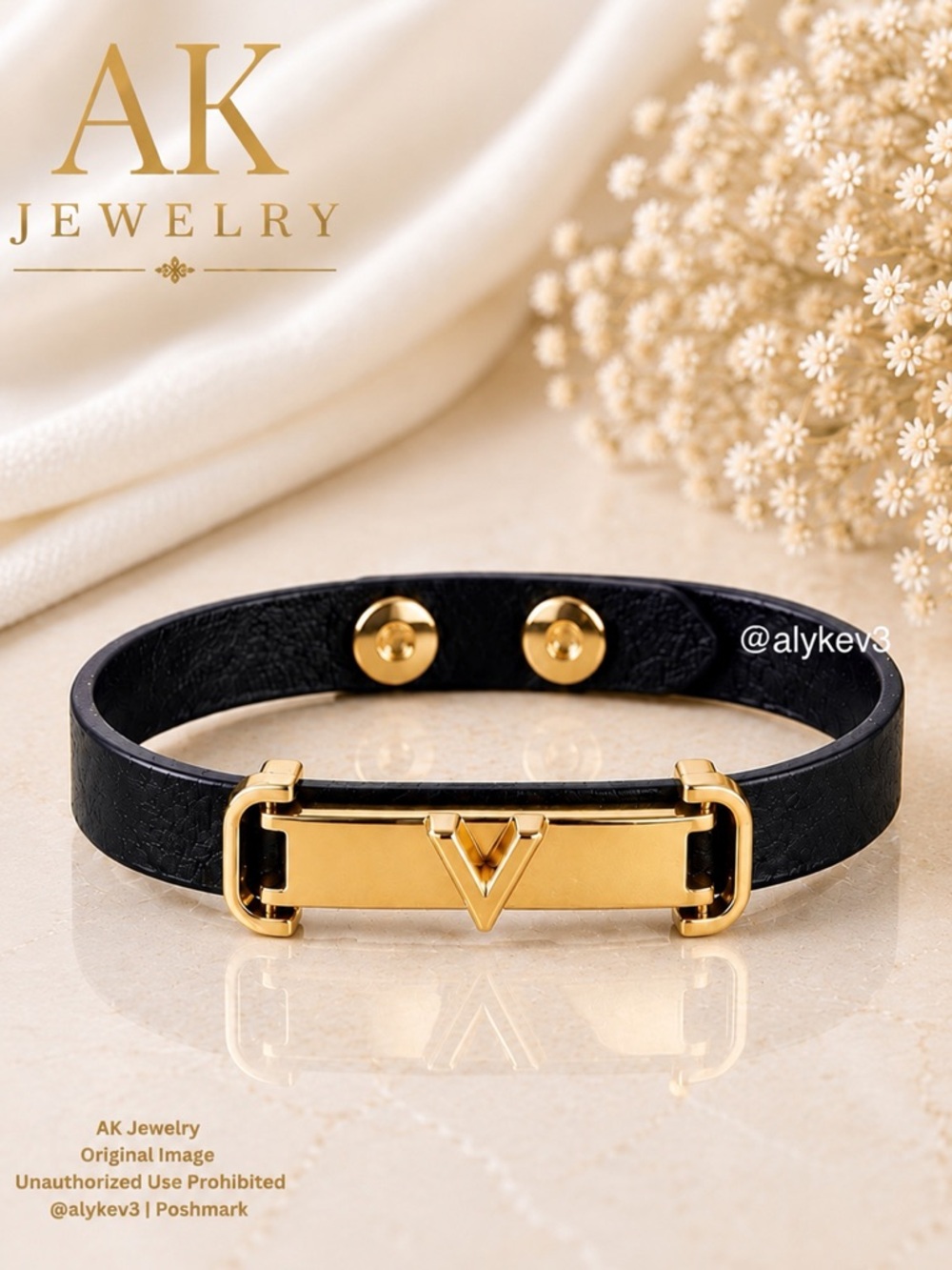 💎Elevated Minimalist Black Cuff Bracelet w/Mirror-Polished 18k Gold Bar Accent